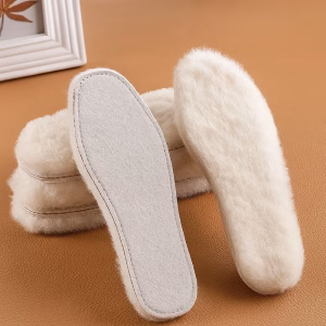 wool insoles, wool shoe inserts, insulated shoe inserts, sheepskin boot liners